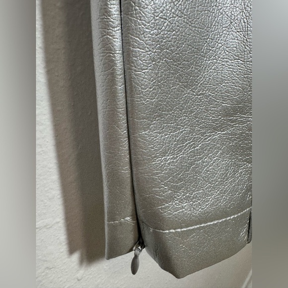 NWT Cynthia Rowley Vegan Leather Cigarette Pants in Silver - Picture 8 of 14